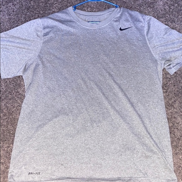 Nike Dri-fit - Picture 1 of 3